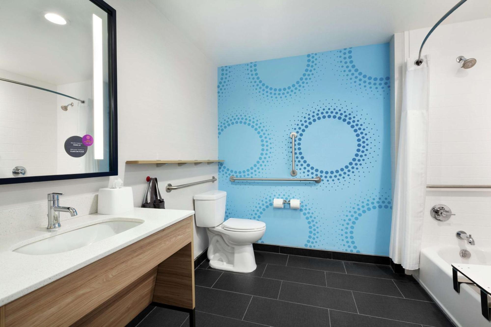 Hotel Tru By Hilton 3*